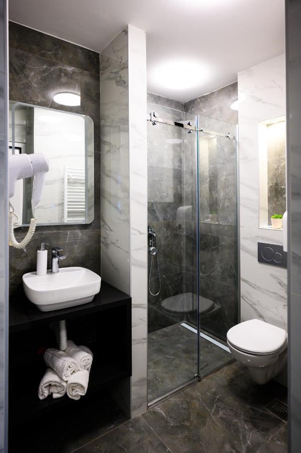 Spa Apartman Grand Ni Esterno foto